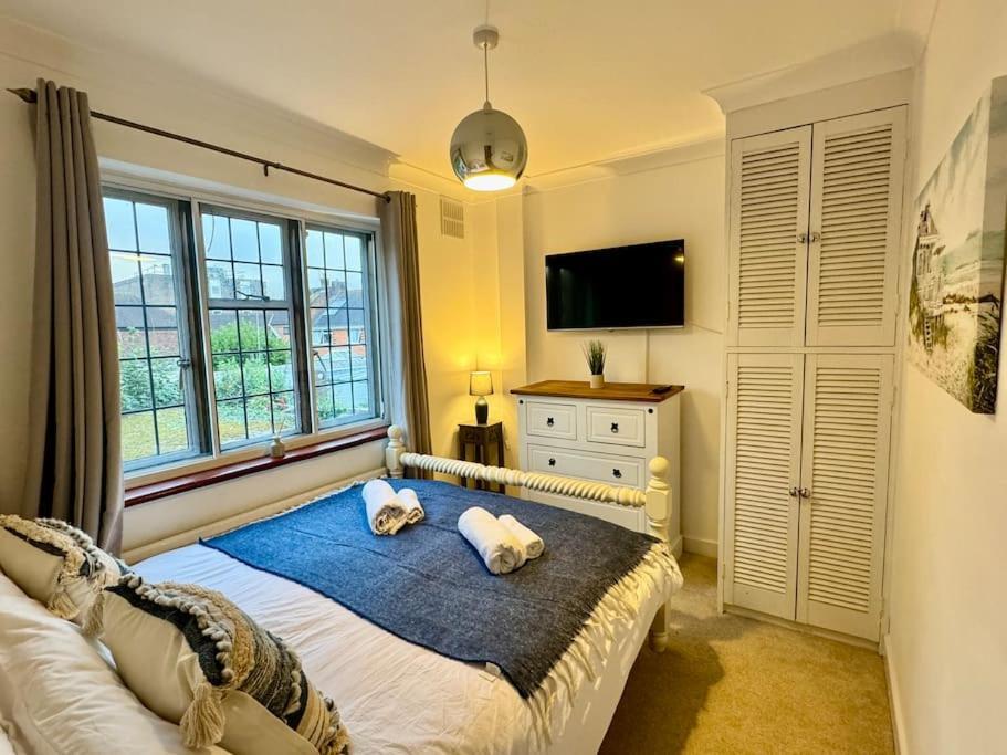 Central Chichester Sanctuary Екстер'єр фото